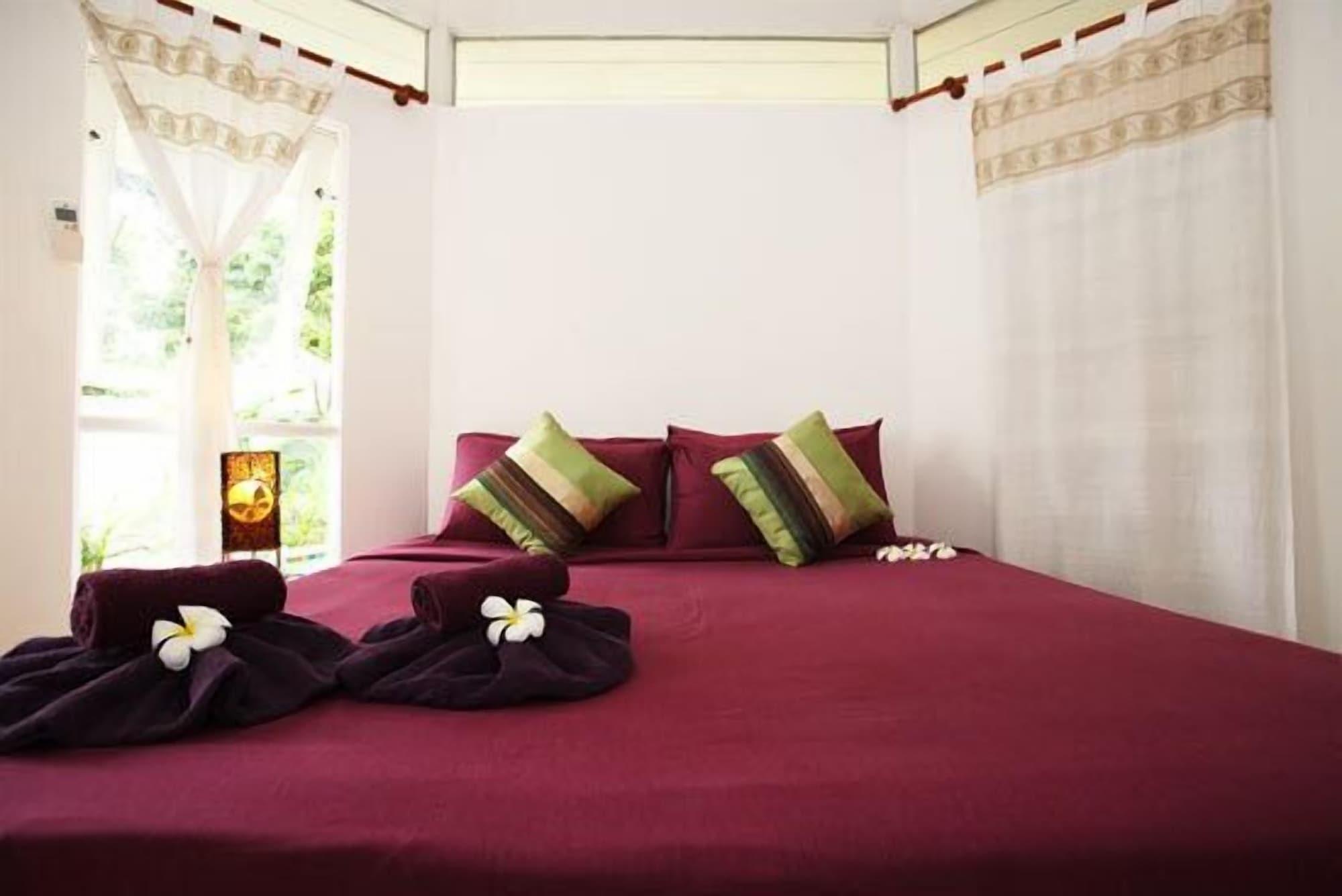 Nimmanoradee Resort - Sha Plus Certified Koh Samet Exterior foto
