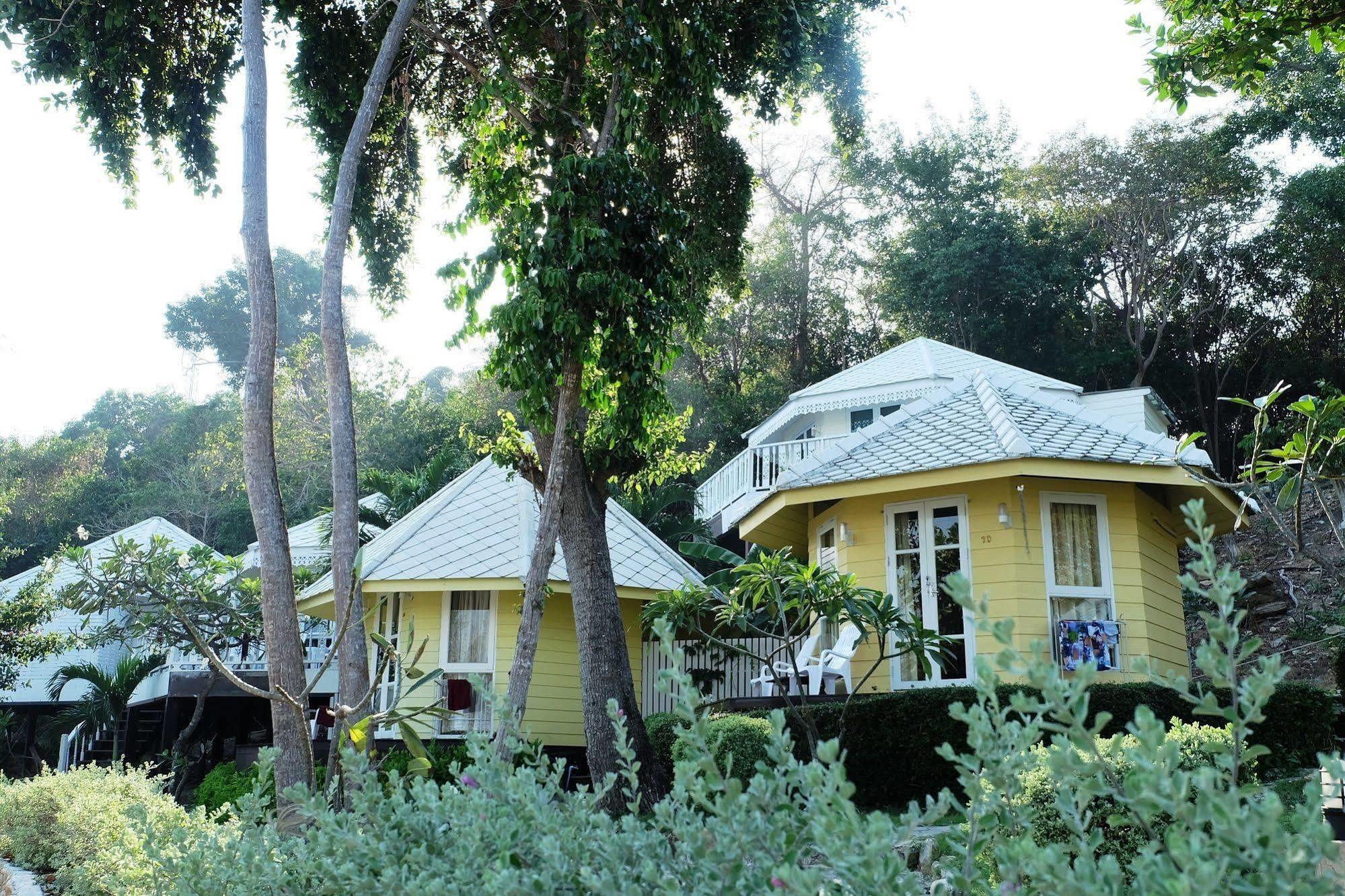 Nimmanoradee Resort - Sha Plus Certified Koh Samet Exterior foto